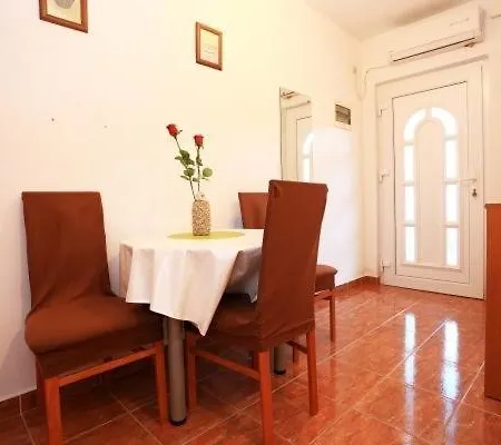 Apartman In With Sea View, Balcony, Air Conditioning Wifi 4675-1 *